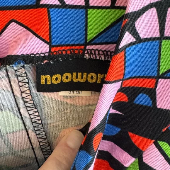 Nooworks sweet pleats small like new - Picture 5 of 7